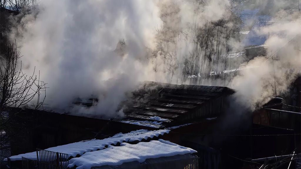  У Полтаві рятувальники ліквідували пожежу гаража