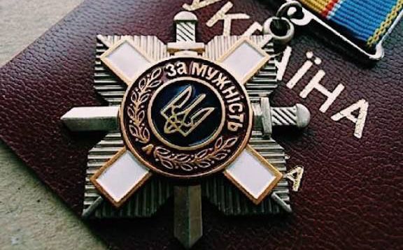 У Горішніх Плавнях родинам полеглих воїнів передали державні нагороди