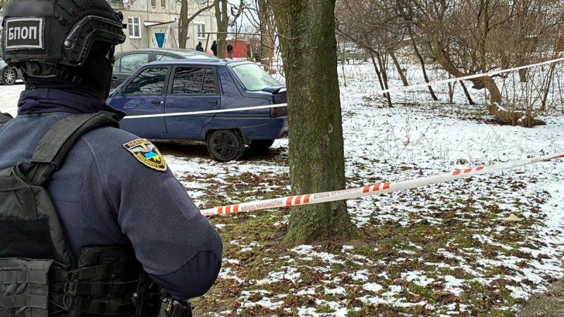 У жителя Нової Галещини поліція виявила боєприпас і наркотичні речовини