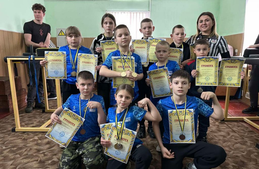 Найсильніші армрестлери живуть у Шенгурах