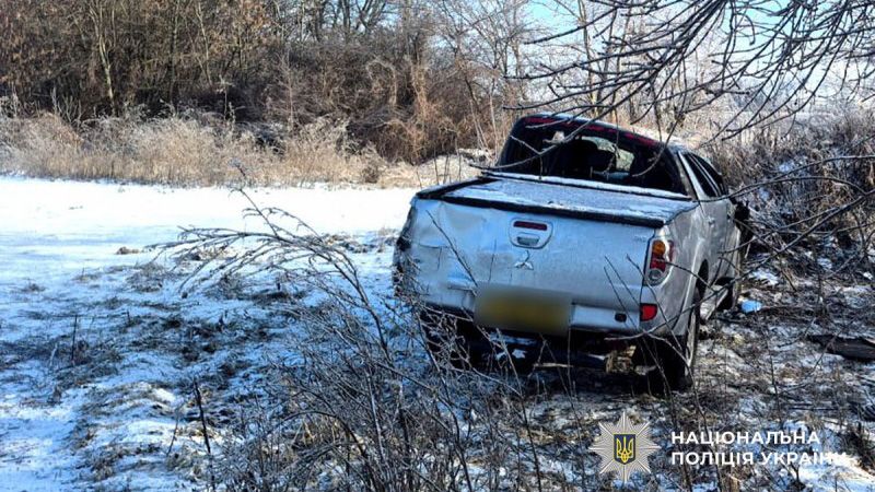 ДТП на Полтавщині: авто злетіло з дороги і перекинулося – постраждав чоловік