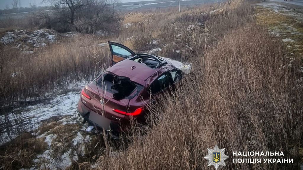 Смертельна ДТП на трасі М-22: загинула пасажирка автомобіля