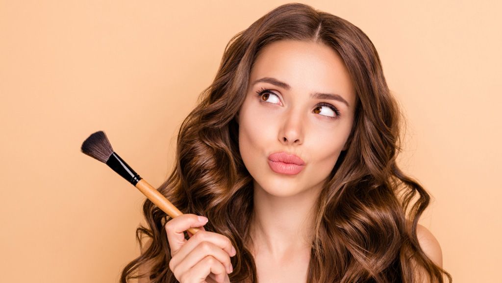 Чаруючий макіяж починається з декоративної косметики LAMEL UA