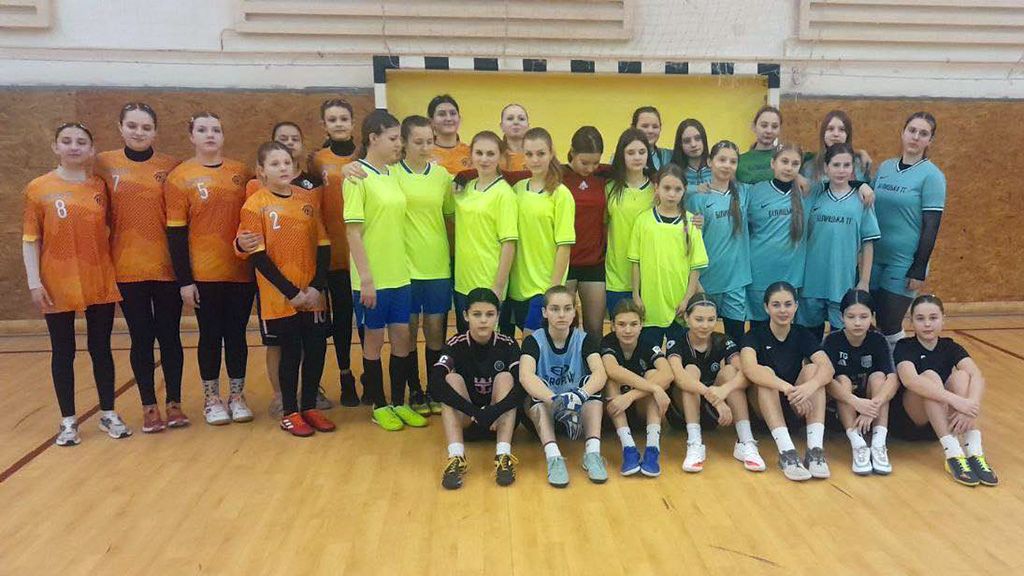 Учениці «першої» школи зіграють у фіналі району