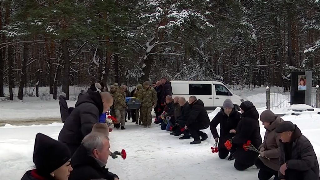 Горішньоплавнівська громада попрощалася із Захисником Сергієм Поляницею