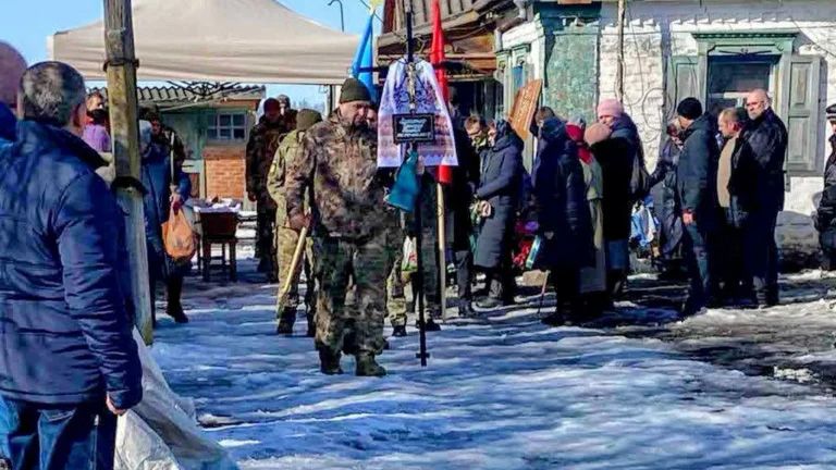 Миргородська громада попрощалася із Захисником України Олександром Ярмоленком