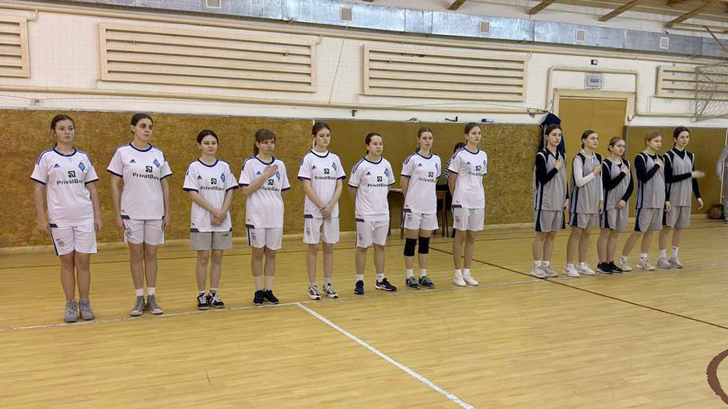 У Кобеляках відбулися зональні змагання з баскетболу серед дівчат