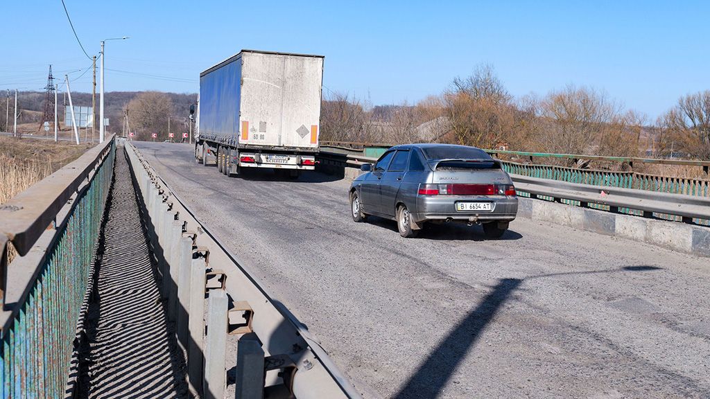 Через річку Ворону змонтують модульний міст