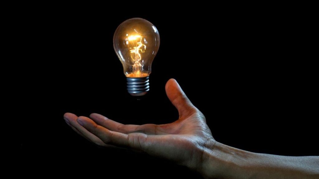 Графік погодинного відключення електроенергії на Полтавщині 21 березня