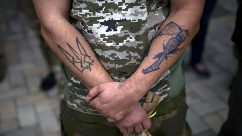 Зниклих безвісти встановлюватимуть за татуюваннями