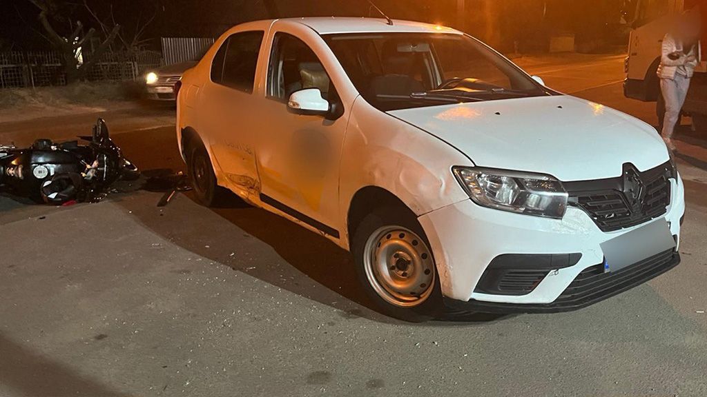У Полтаві зіткнулися Renault Logan та мотоцикл Yamaha