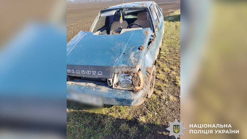Поблизу Диканьки перекинувся автомобіль: постраждала пасажирка