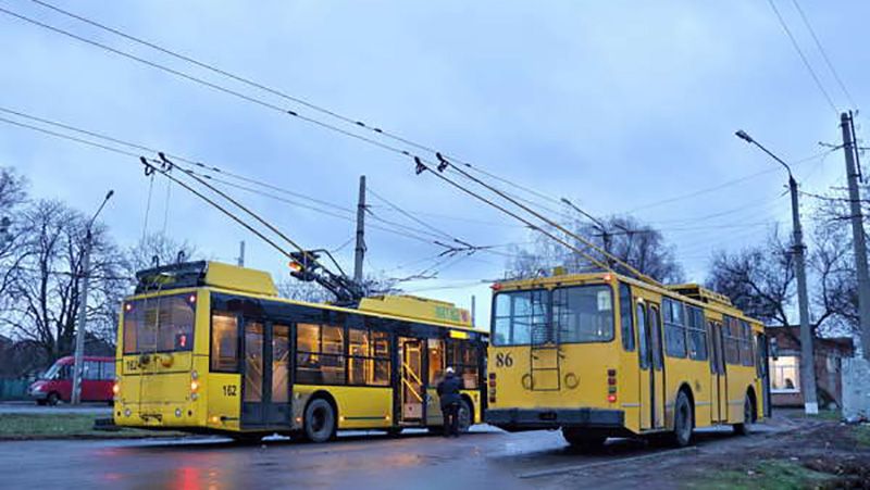 Тимчасові зміни руху громадського транспорту до Розсошенців