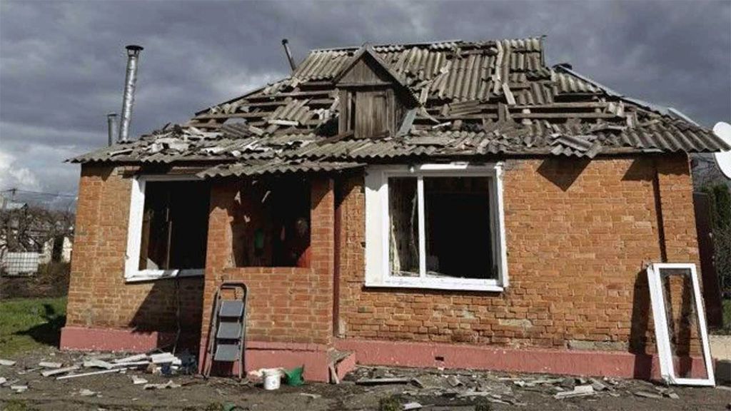 У Полтаві уламки ворожого дрона пошкодили будинки – куди звертатися за допомогою