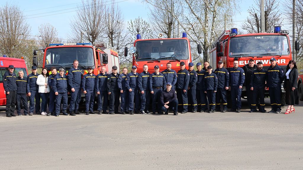 Білицьких пожежників вітали грамотами і концертом