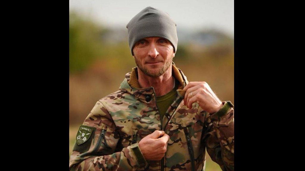 У Новосанжарську громаду повертається «на щиті» Захисник України Петро Кибкало