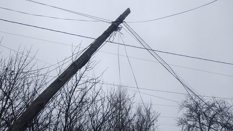 Негода спричинила масові відключення світла в Україні