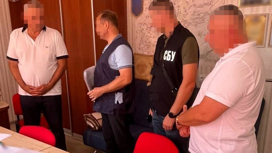 На Полтавщині судитимуть шістьох осіб, яких обвинувачують в розкраданні коштів при облаштуванні сектора почесних поховань