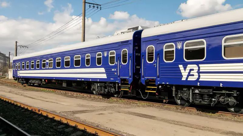 Укрзалізниця частково відкрила купівлю приміських квитків для Полтавщини