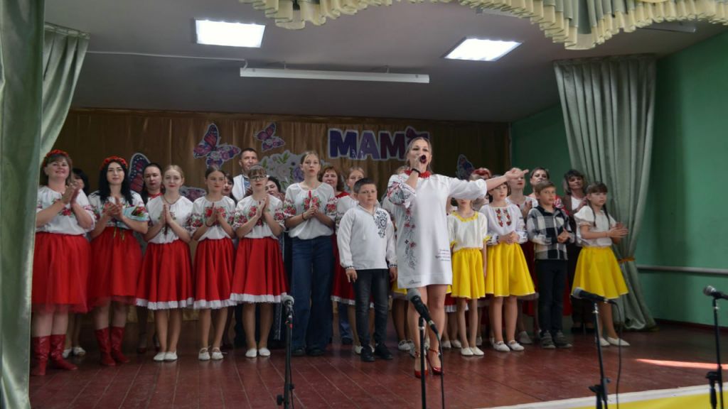 Маячківські таланти влаштували матерям концерт