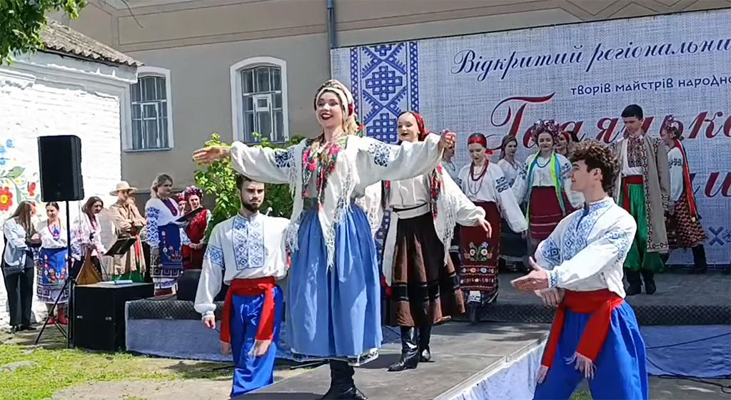 Гадяччина у вишиванці: традиції, єдність і допомога захисникам