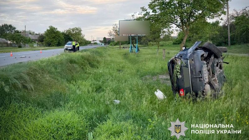 Смертельна ДТП у Кременчуцькому районі: Volkswagen перекинувся на узбіччі