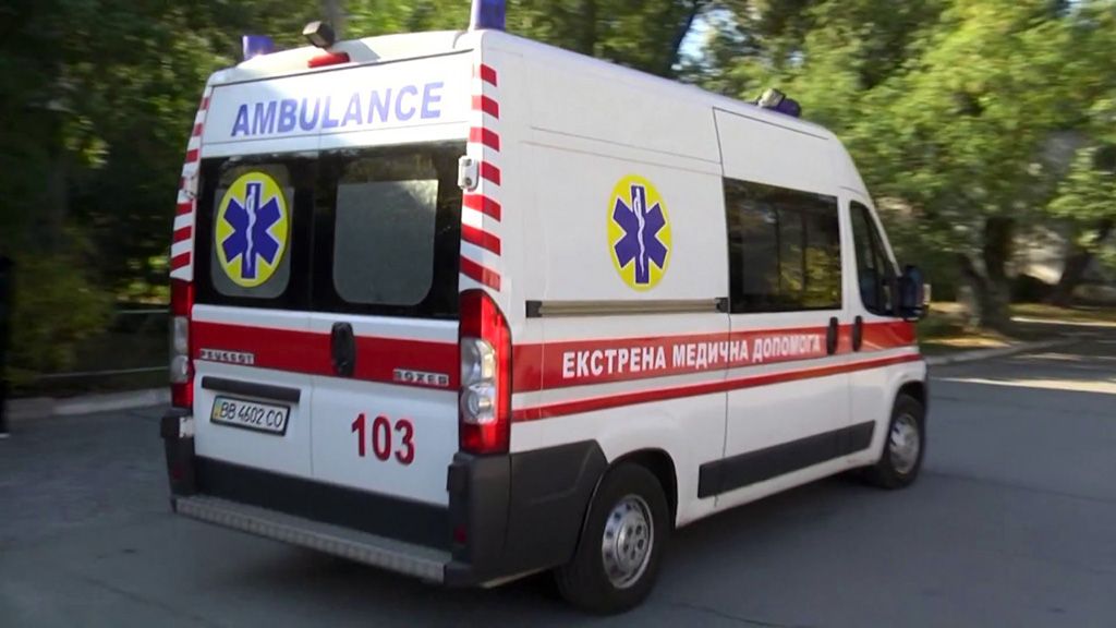 На Миргородщині чоловік побив лікаря «швидкої», який прибув на виклик
