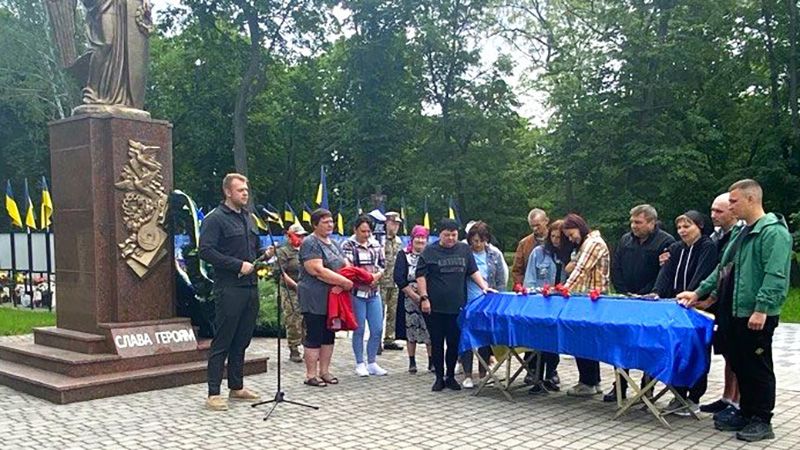Глобинська громада попрощалася із Захисником Геннадієм Барикіним