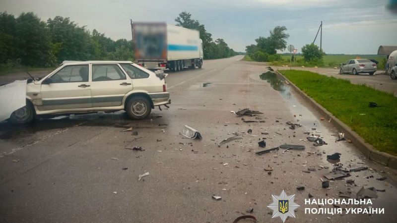 Поблизу Бутенок в ДТП постраждали троє людей