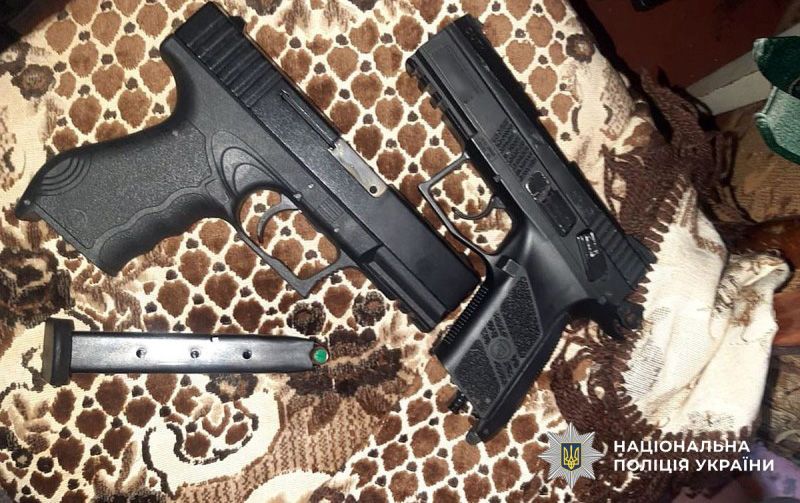 Звуки стрілянини налякали мешканців Кременчука – поліція вилучила зброю у «стрільця»