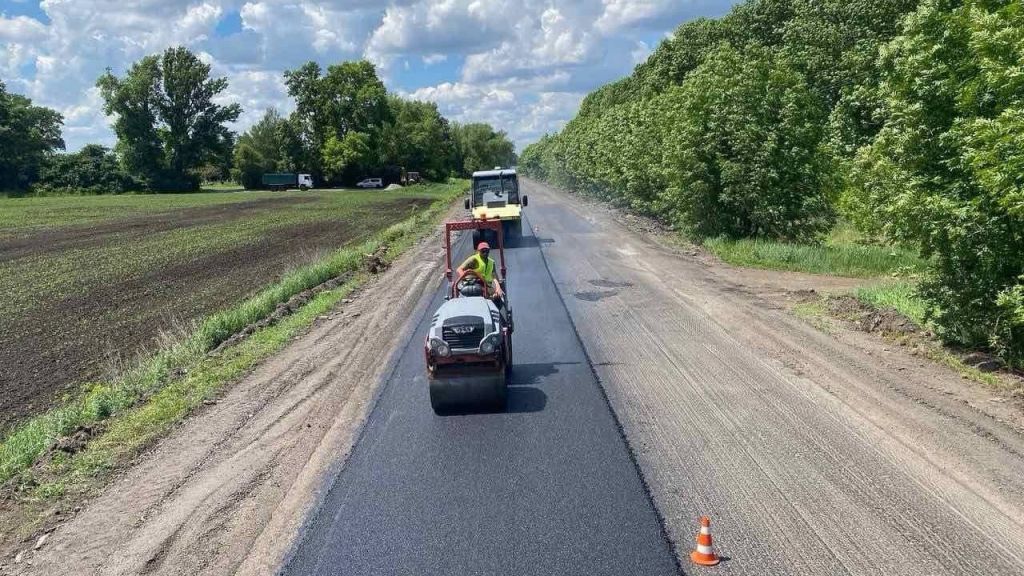 40 тисяч м² за тиждень — темпи ремонту державних доріг на Полтавщині