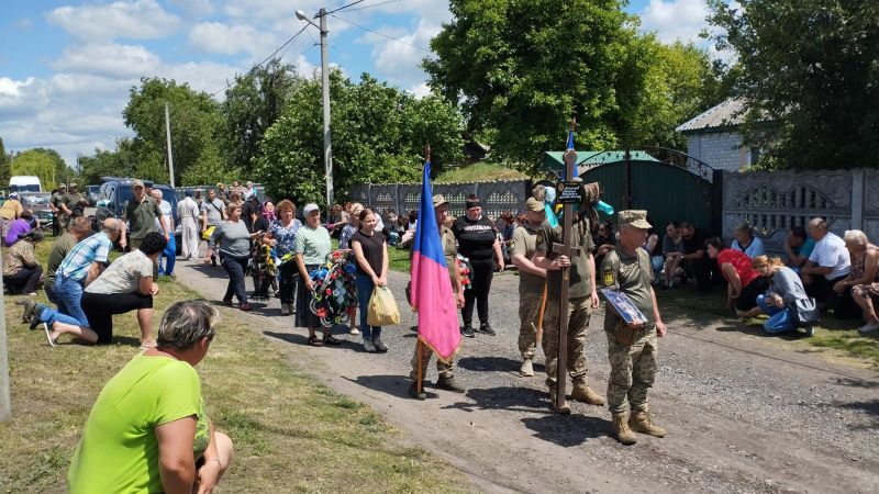 Не витримало серце після важкого поранення: Білицька громада провела в останню путь воїна Максима Мулінова