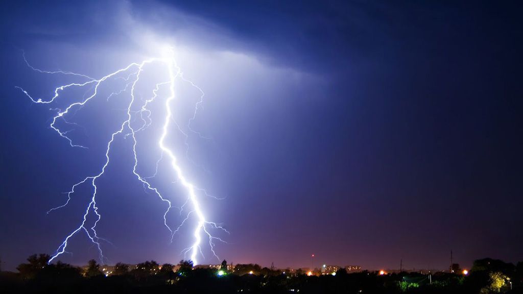 12 червня Полтавщину очікує спека, грози та град