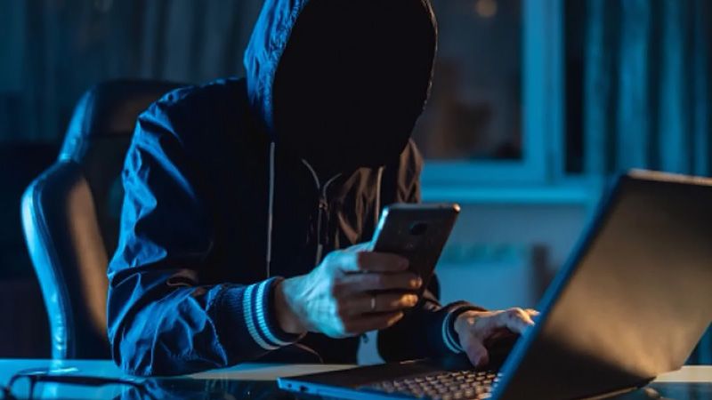 Псевдобанкір видурив у жителя Миргородщини майже 800 тисяч гривень: поліція розслідує велике шахрайство
