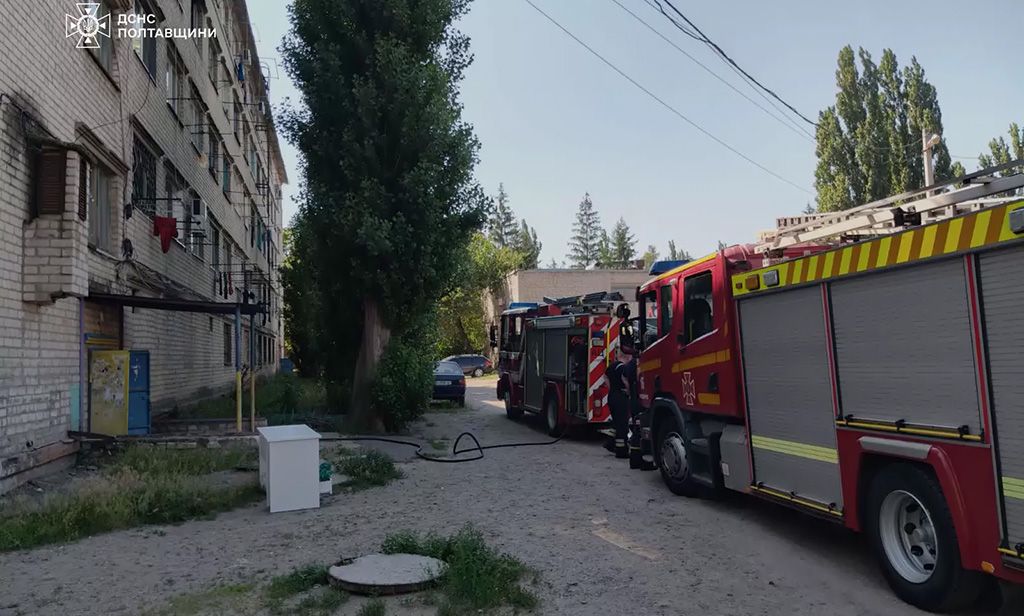 Рятувальники Кременчука оперативно приборкали пожежу в багатоповерхівці та врятували оселю