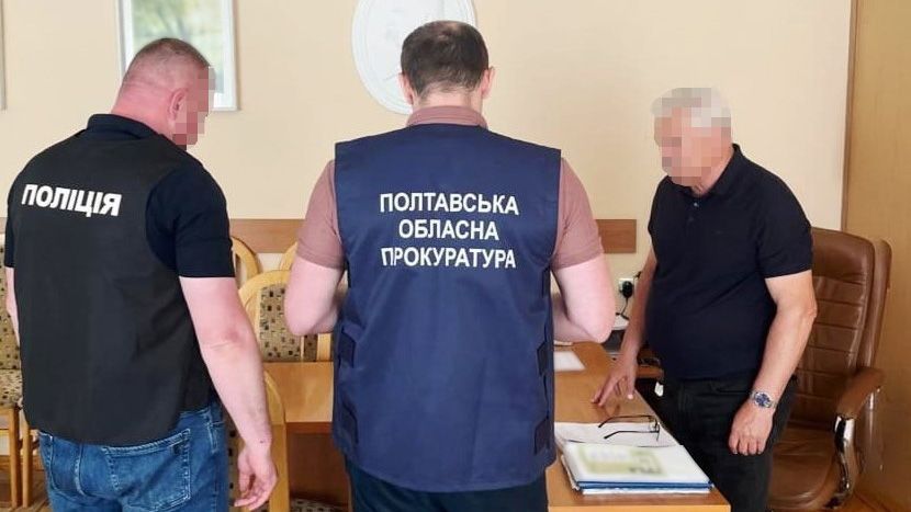 Здав в оренду 30 га комунальної землі в обхід аукціонів: одному з мерів Полтавщини повідомлено про підозру