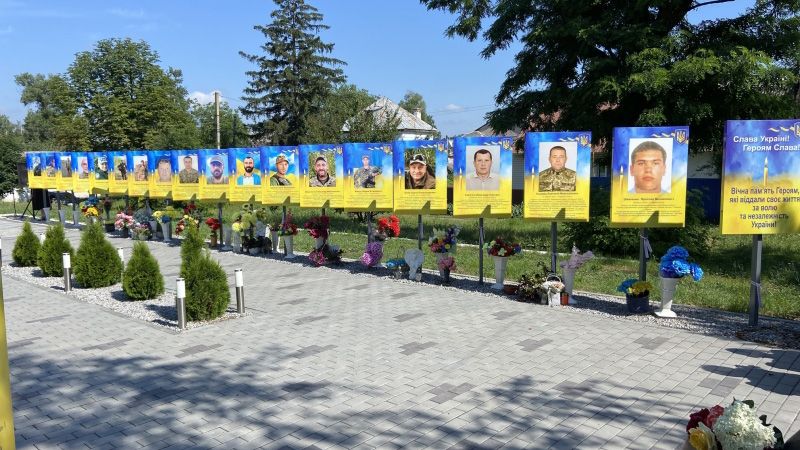 У Білицькій громаді оновили Алеї Героїв та вручили посмертні державні нагороди рідним полеглих воїнів