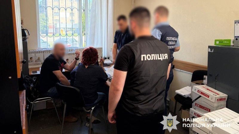 Нарахували «зайвих» 13 мільйонів: на Полтавщині судитимуть екскерівництво бухгалтерії лікарні за масштабні махінації із зарплатами