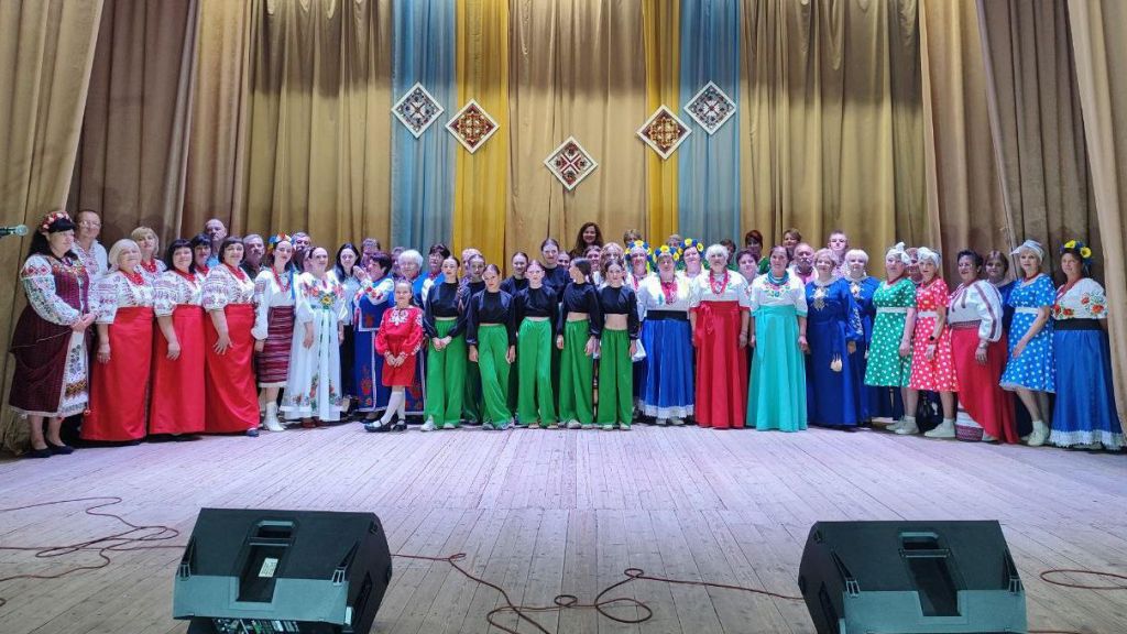 Три свята в одному: у Кобеляках провели благодійний концерт «Код незламності»