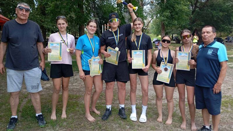 Спортсменки з Нових Санжар вибороли срібло на обласних змаганнях із пляжного волейболу