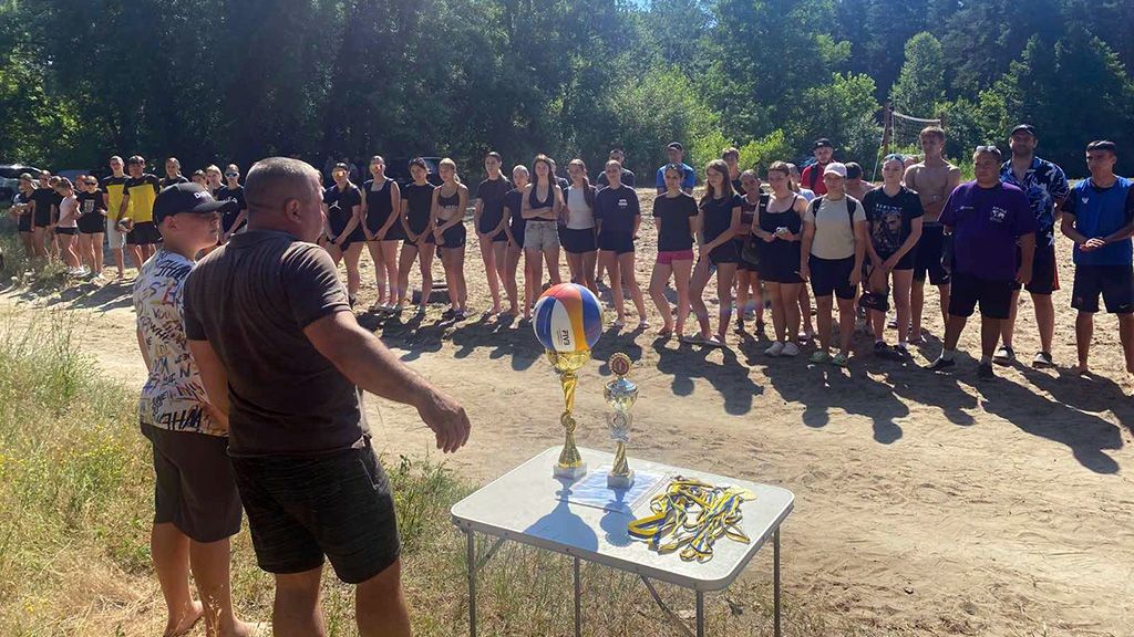 Турнір пам’яті Віталія Детюка: у Кобеляках визначили переможців із пляжного волейболу