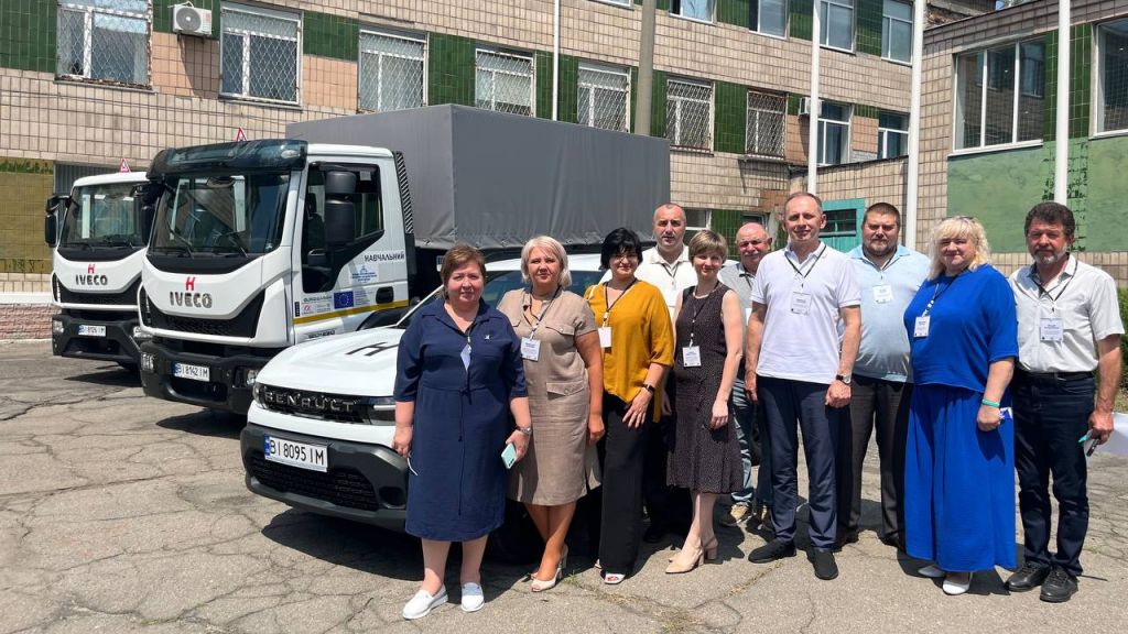 У Горішніх Плавнях відкрили надсучасний навчальний центр для водіїв та кранівників