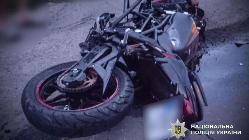 У Глобиному автомобіль зіткнувся з мотоциклом: постраждав неповнолітній водій двоколісного транспорту