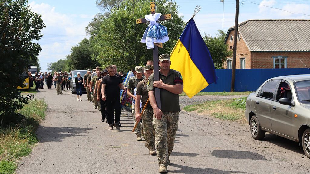 Решетилівська громада попрощалася із сержантом Миколою Лукашуком