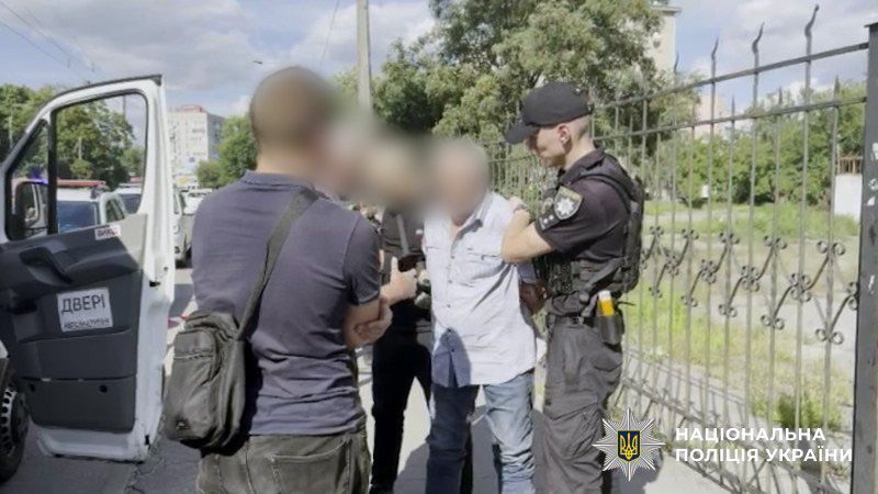 Різанина в кременчуцькій маршрутці: 70-річному нападнику повідомили про підозру та відправили до СІЗО