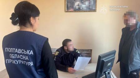 Прив’язували за шию та катували: на Полтавщині судитимуть батьків за систематичне знущання з 10-річного сина