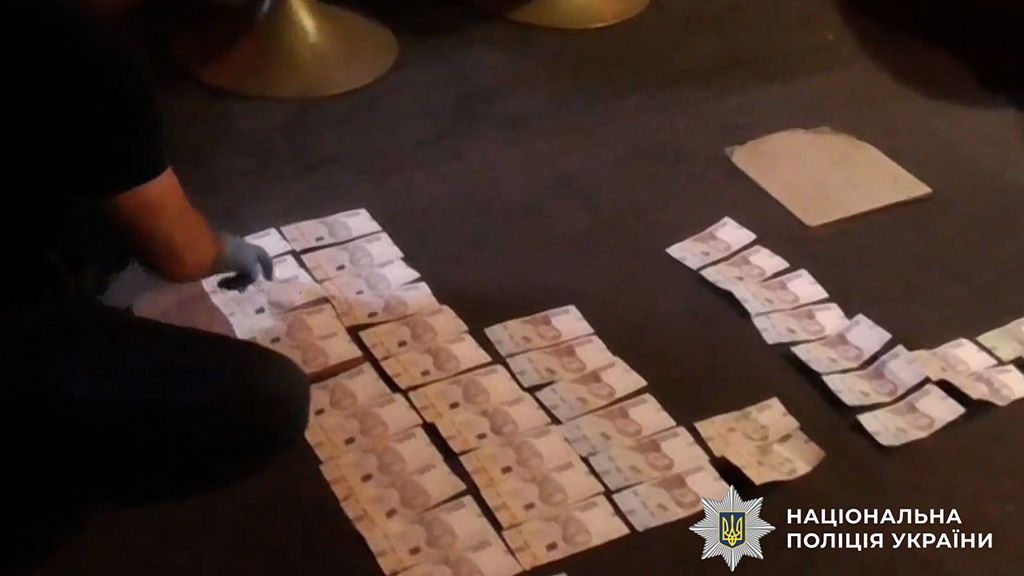 У Лубнах поліція викрила двох нардозбувачів: вилучено амфетамін, фігурантам загрожує до 12 років тюрми