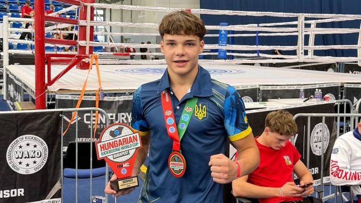 Спортсмени Полтавщини здобули «золото» на чемпіонаті світу з веслування та Кубку світу з кікбоксингу