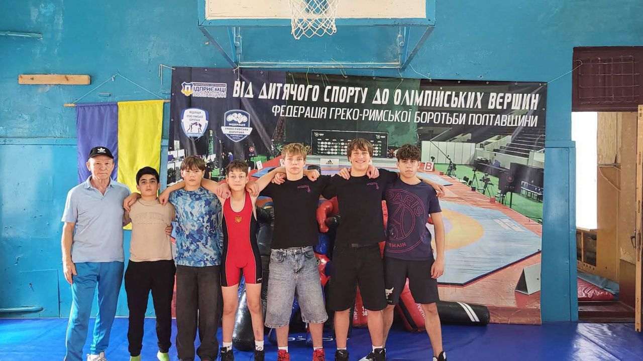Юні борці з Миргорода вибороли «золото» та «срібло» на чемпіонаті області з греко-римської боротьби