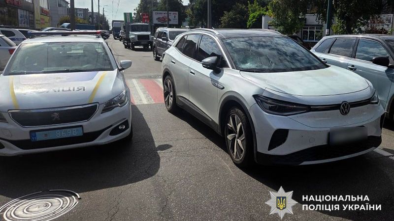 У Кременчуці на пішохідному переході Volkswagen збив 14-річного хлопця